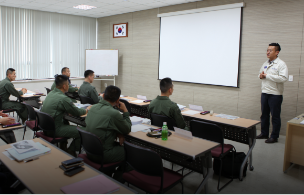 교육훈련센터 운영 (MUH-1 상륙기동헬기 초도운용요원 교육)